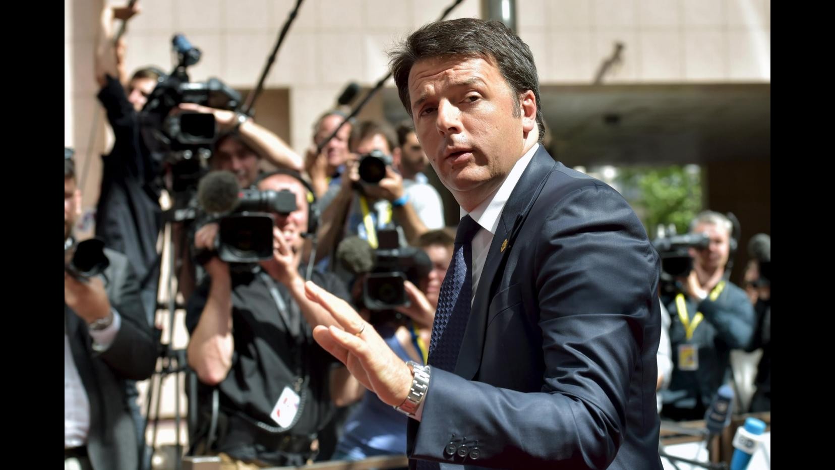 Migranti, vertice Ue: ridistribuzione di 40 mila. Renzi: Passo importante