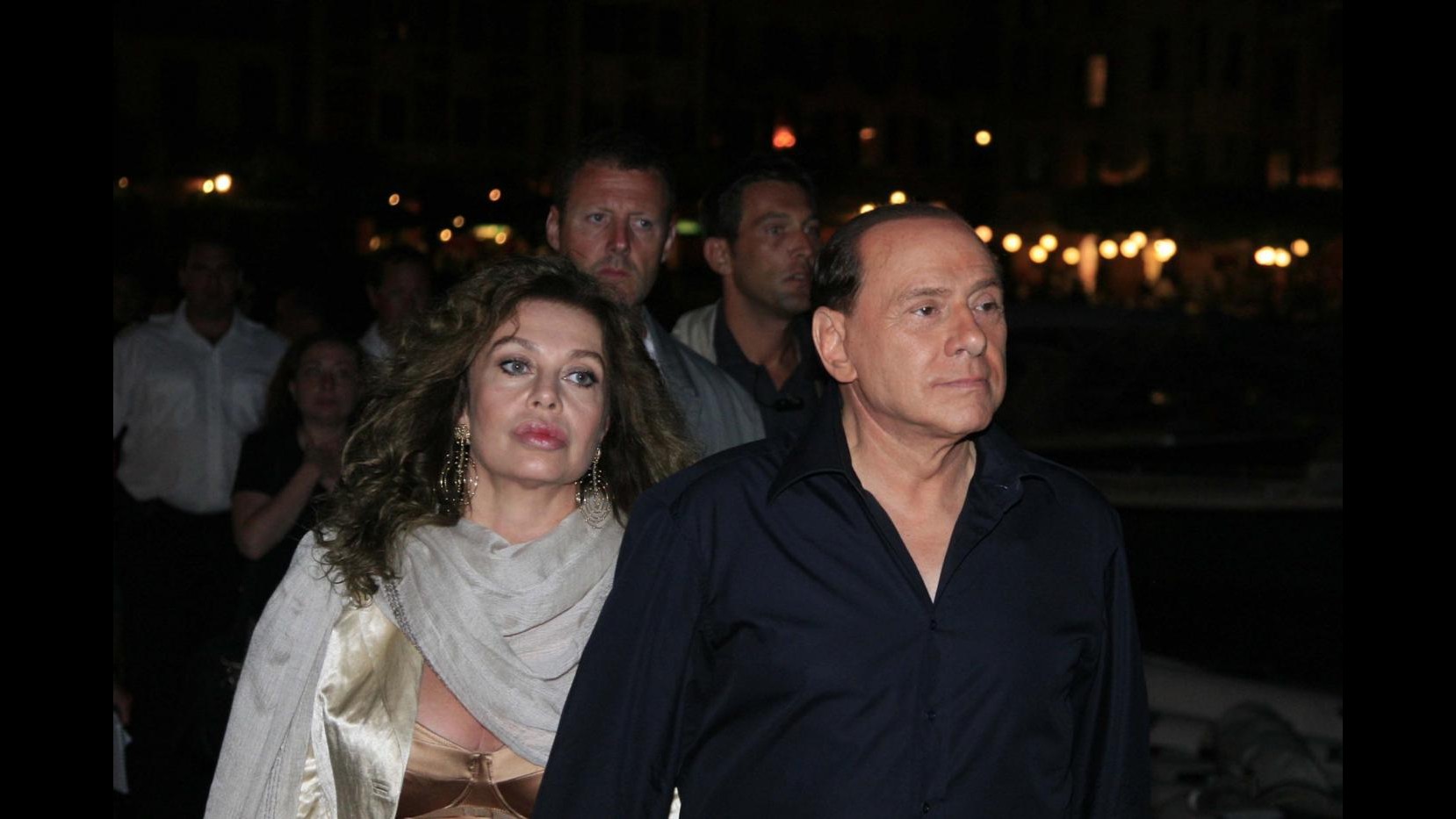 Divorzio Berlusconi-Lario, assegno da 1,4 milioni al mese a Veronica