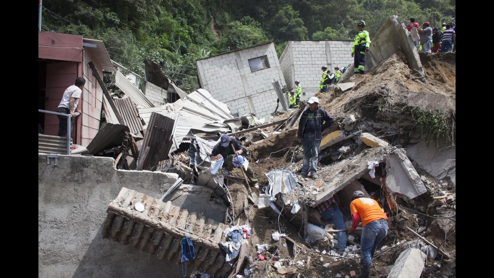 In Guatemala sale a 31 morti il bilancio delle vittime per la frana