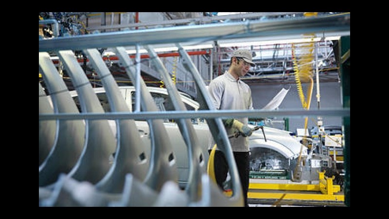 Industria, Istat: Fatturato -0,6% ad aprile, su anno -0,2%-2-