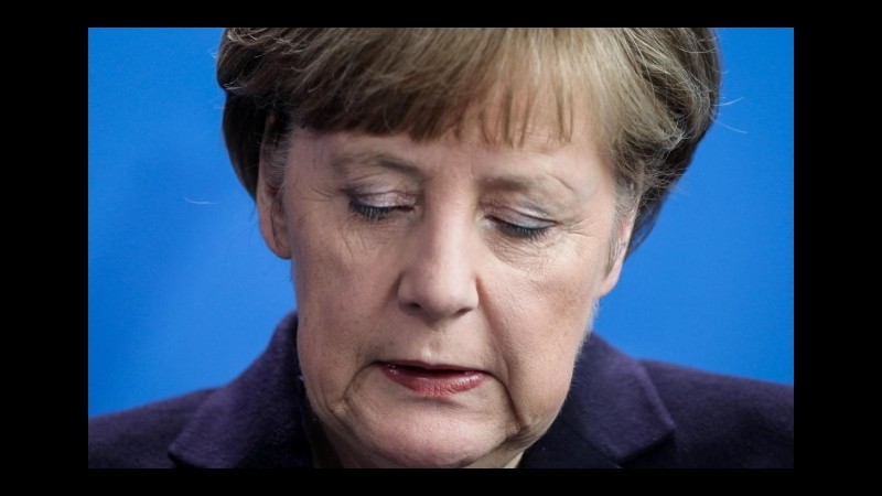 Grecia, Merkel: Improbabile arrivare a un accordo oggi. Fonti interne a Syriza: Non siamo ottimisti