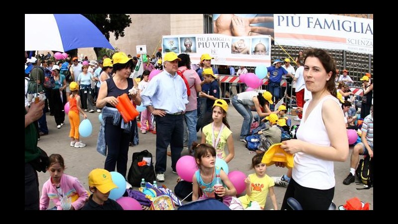 Per il Family day a Roma folla in piazzaSel lancia la campagna antiomofobia