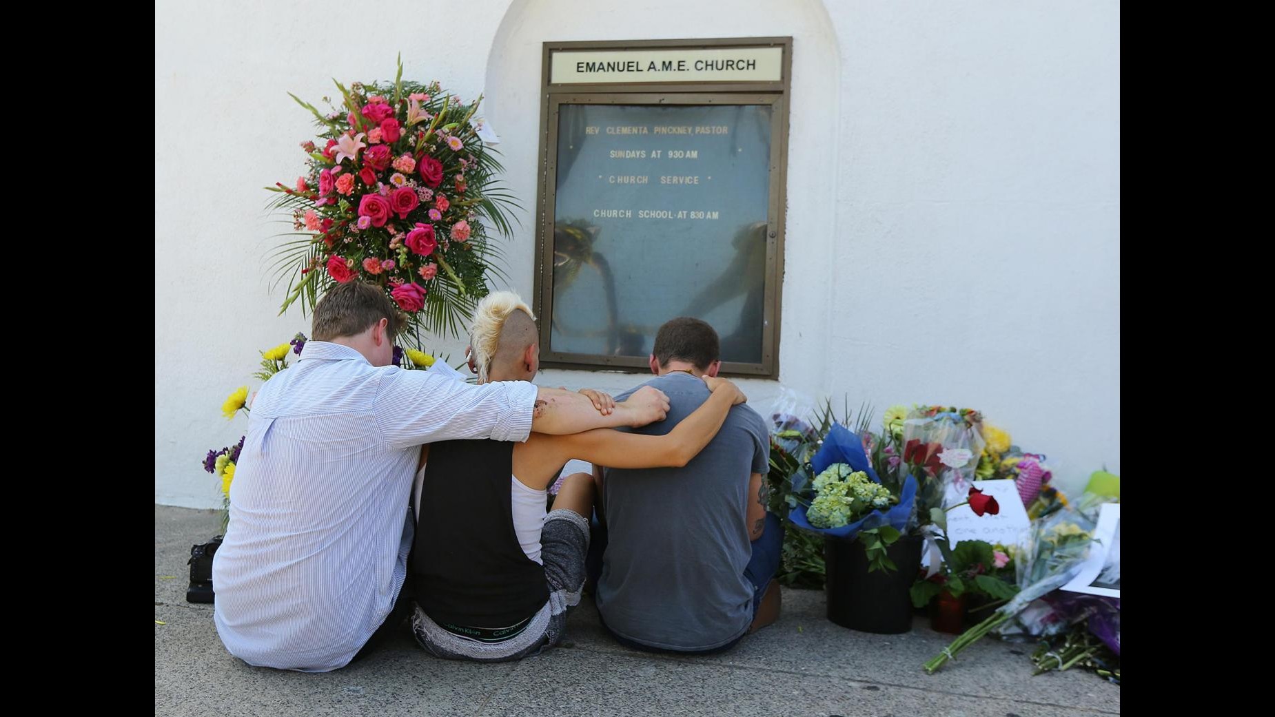 Charleston, lobbysti accusano il pastore: Ha votato contro le armi in chiesa