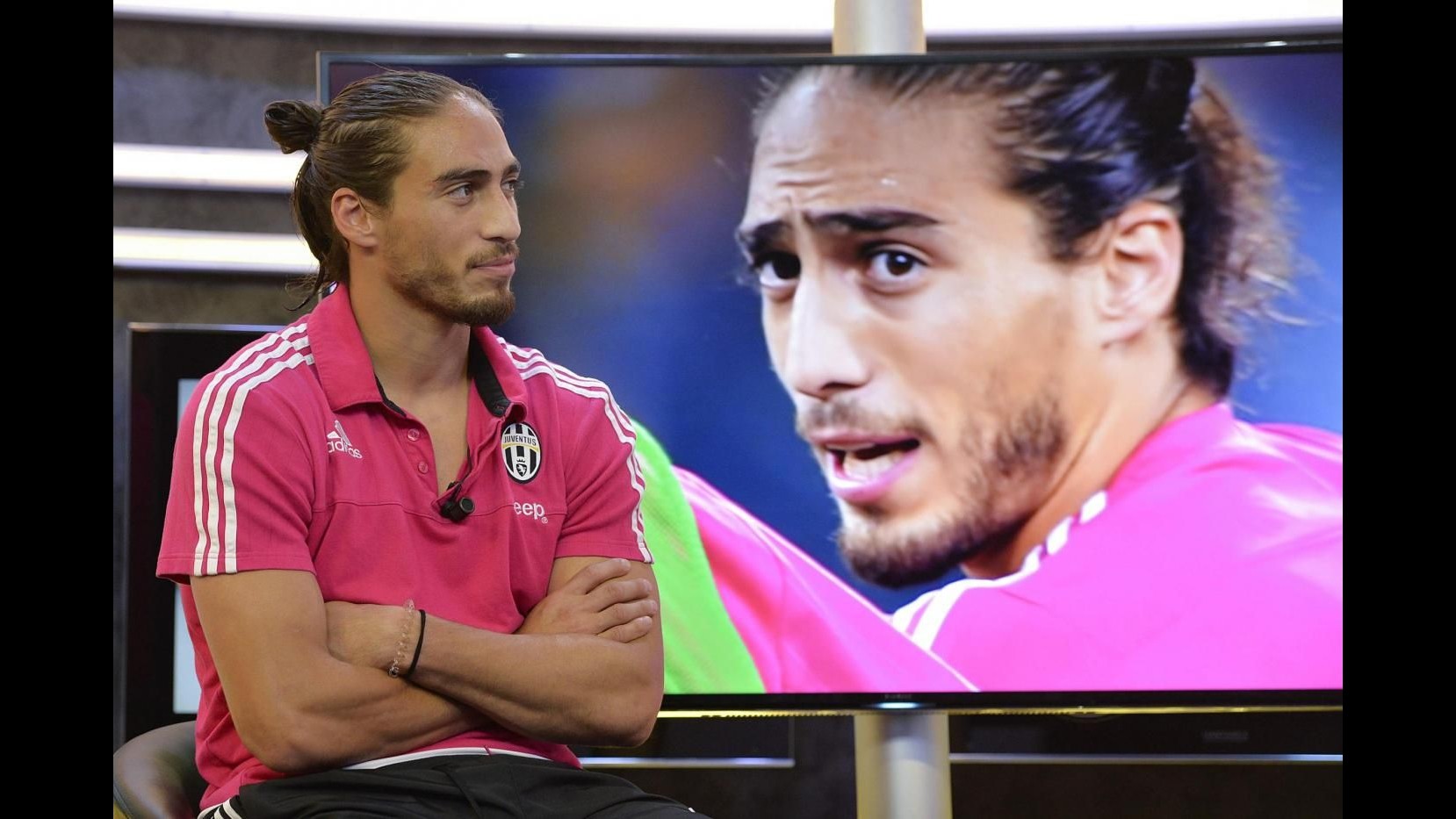 Incidente Caceres, la Juve lo multa e lo sospende