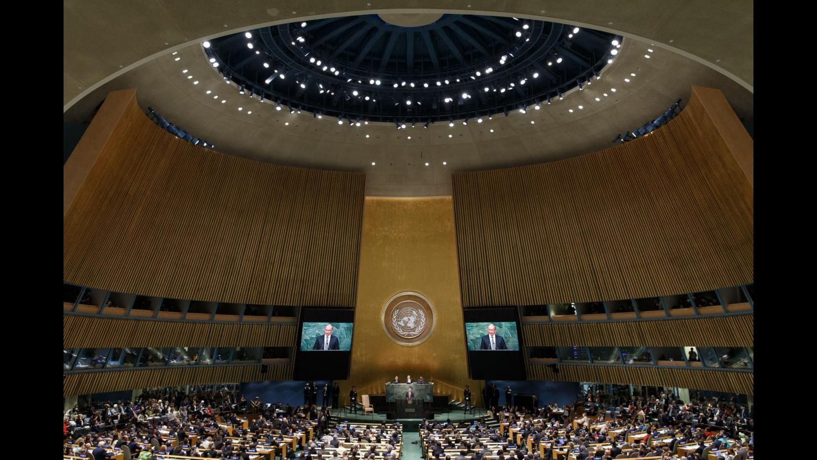 Onu, Obama e Putin si salutano e brindano a pranzo leader, fra loro Ban
