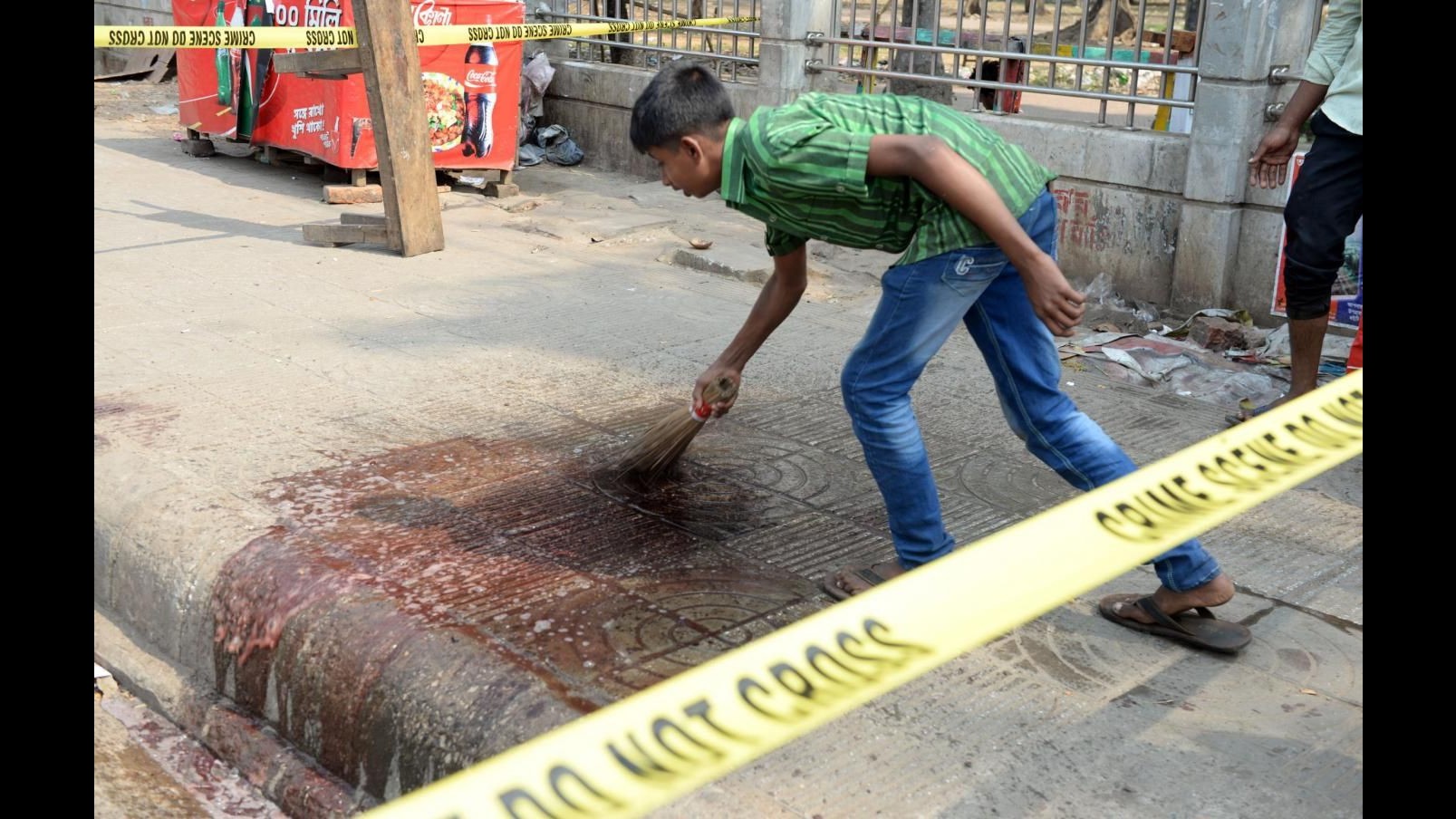 Bangladesh, Site: Isis ha rivendicato uccisione italiano