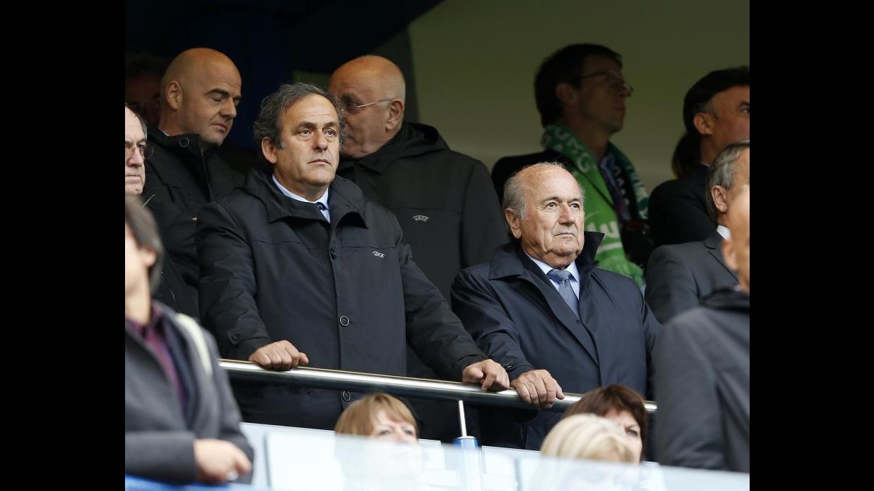 Caso Fifa, Blatter: Resto presidente. Platini: Chiarirò tutto