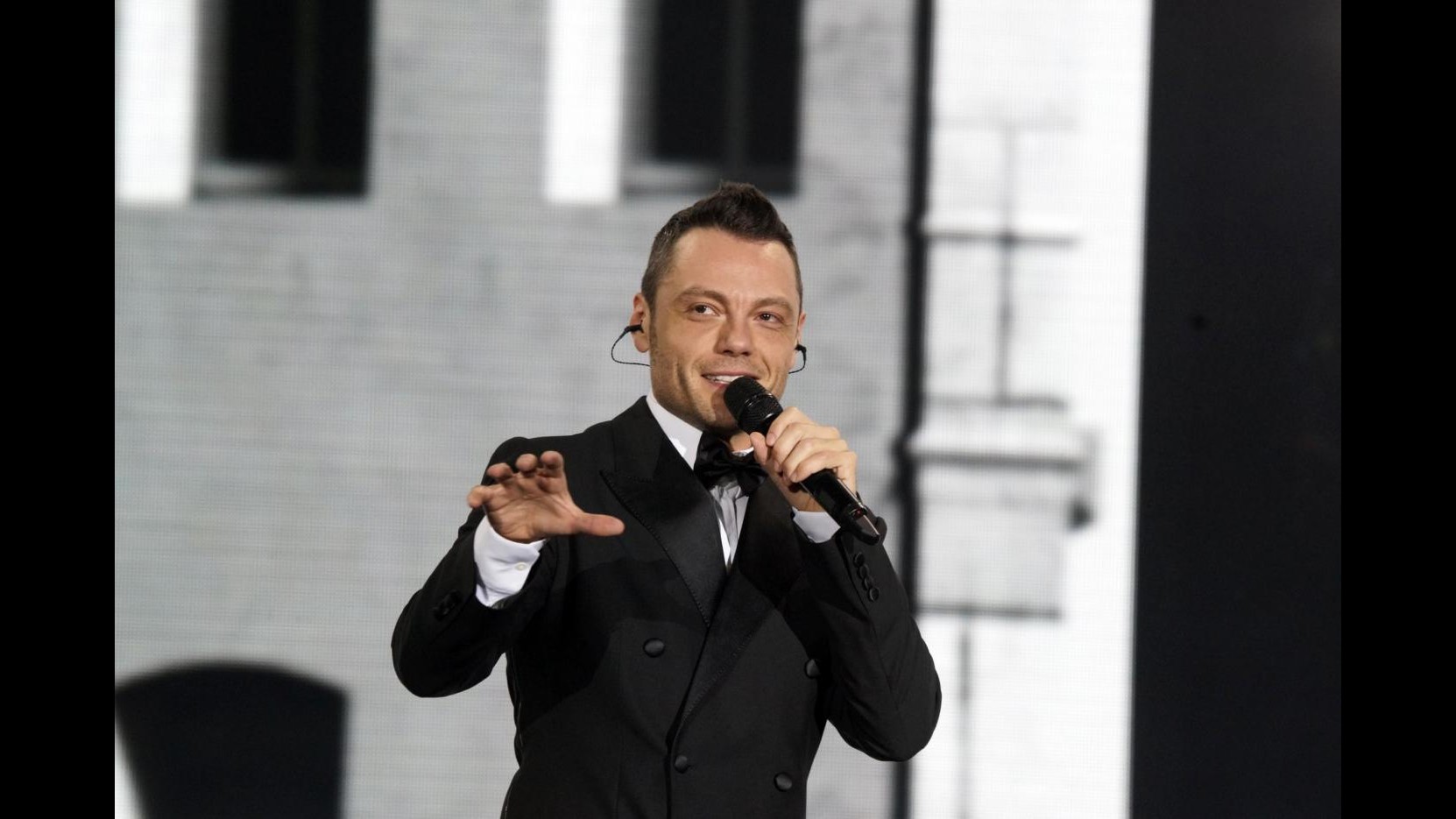 Musica, Tiziano Ferro triplica a Firenze: live 19, 20 e 22 dicembre