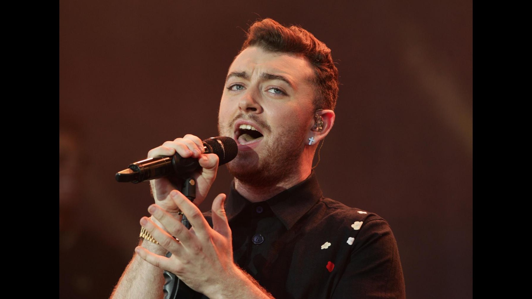 Musica, Sam Smith debutta al numero 1 delle classifiche usa e Uk