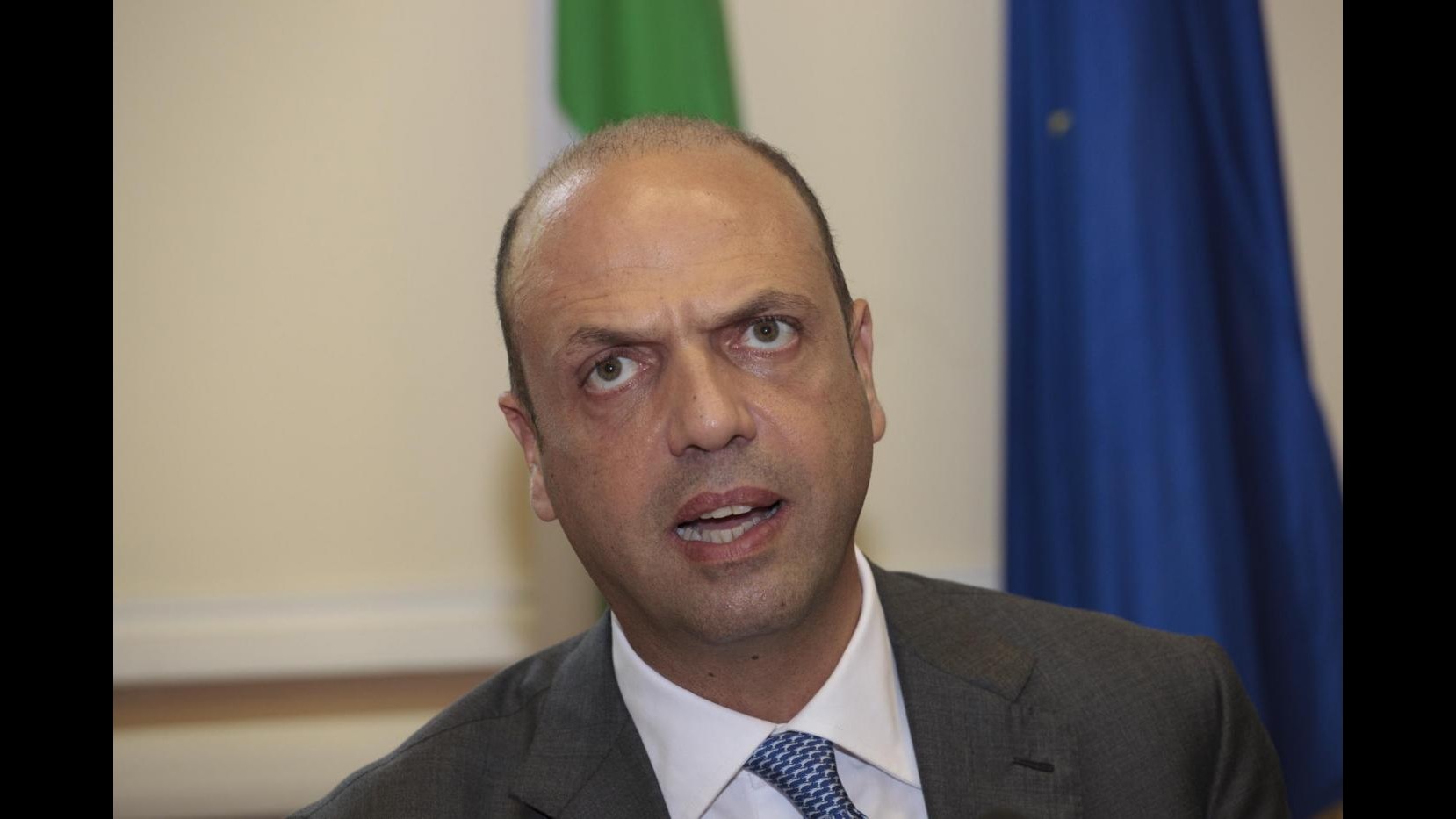 Grecia, Alfano: Ue la sostenga, ma Atene faccia sforzi per rimanerci