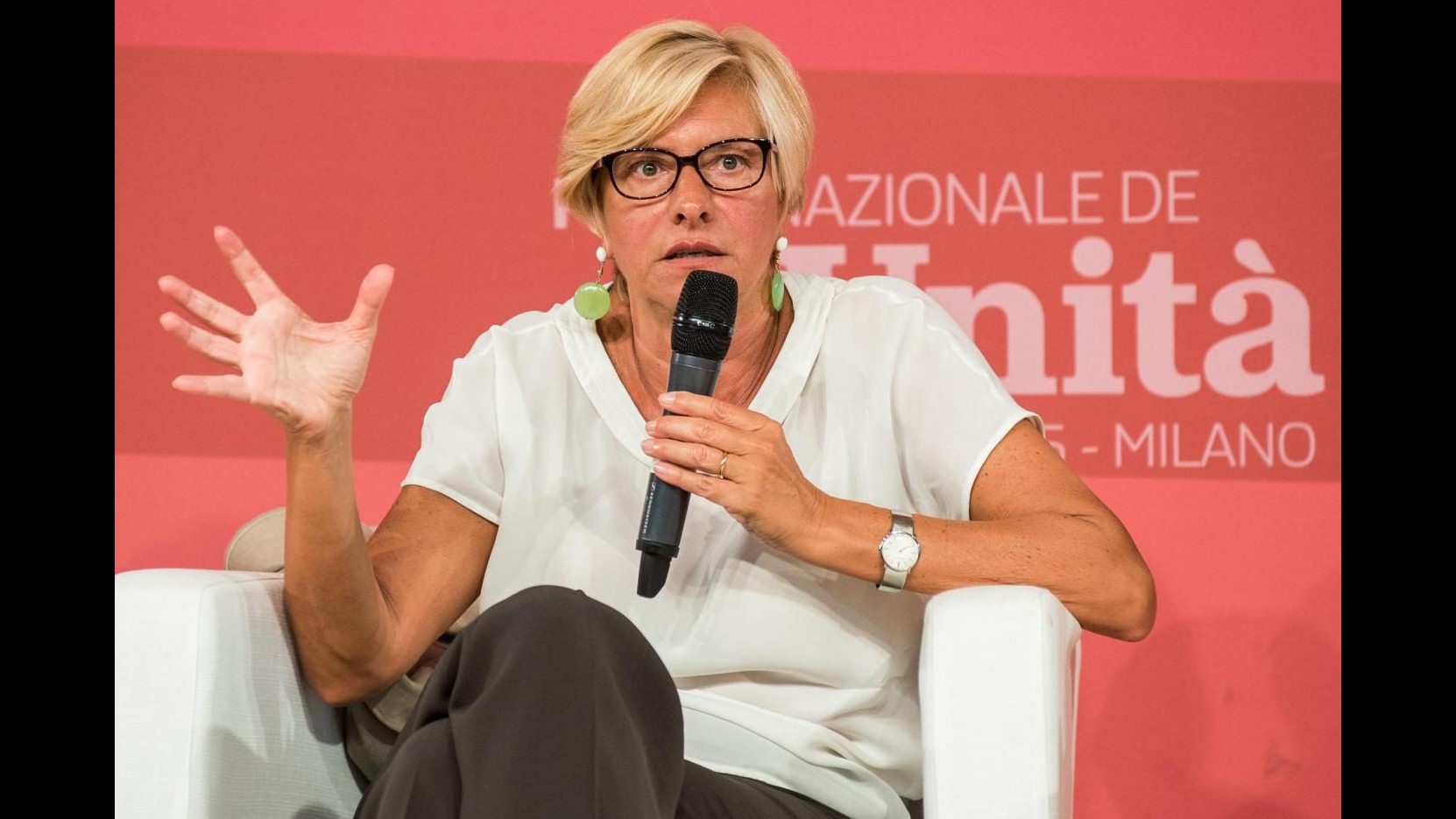 Isis, Pinotti: Cento carabinieri in più in Iraq, Italia presente in guerra contro terrorismo