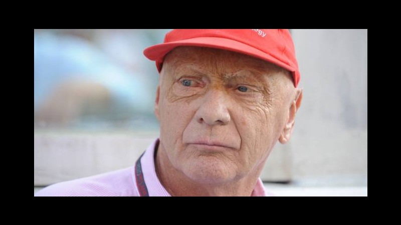 Lauda ironico: Se Ferrari fa spaghetti, è colpa di Mercedes?