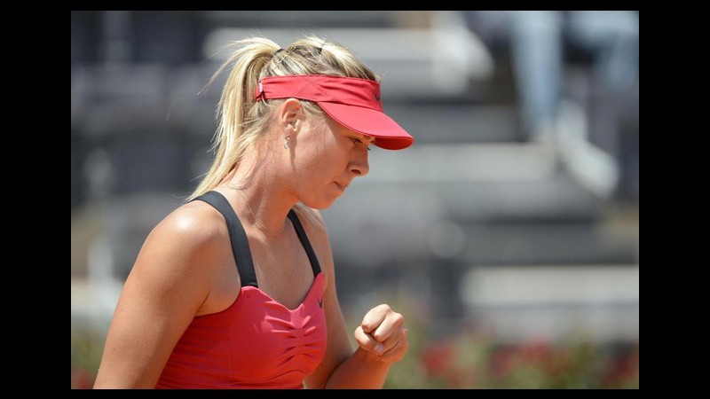 Wimbledon: Serena Williams e Maria Sharapova ai quarti