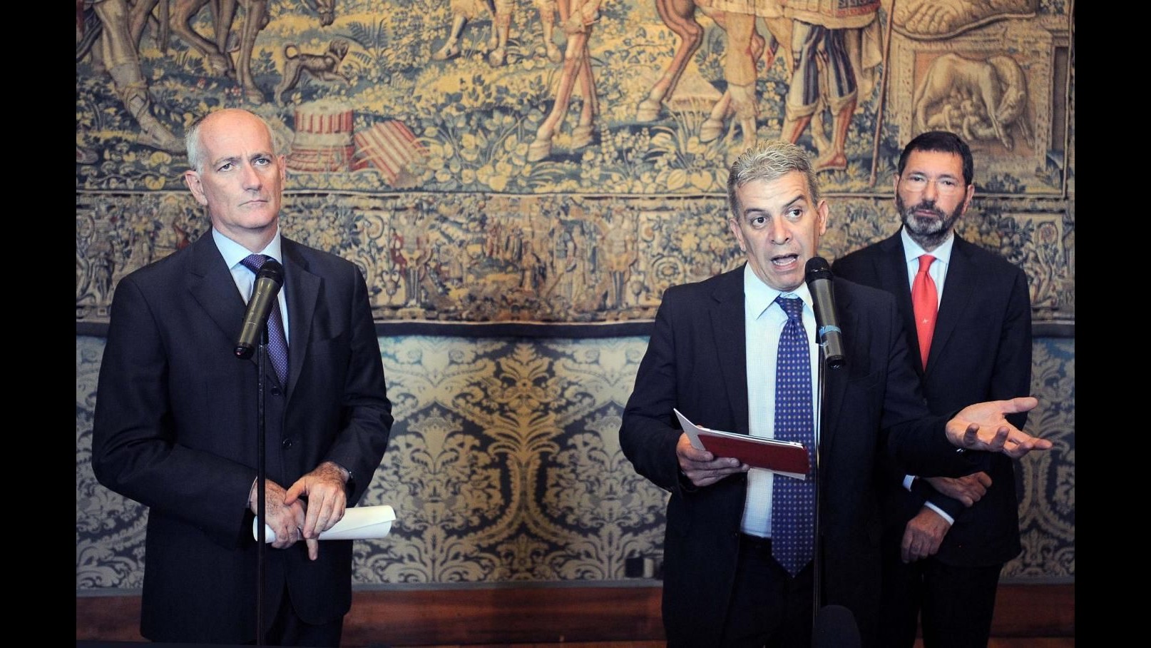 Campidoglio, toto-commissario: Sabella in pole, poi i prefetti e un generale