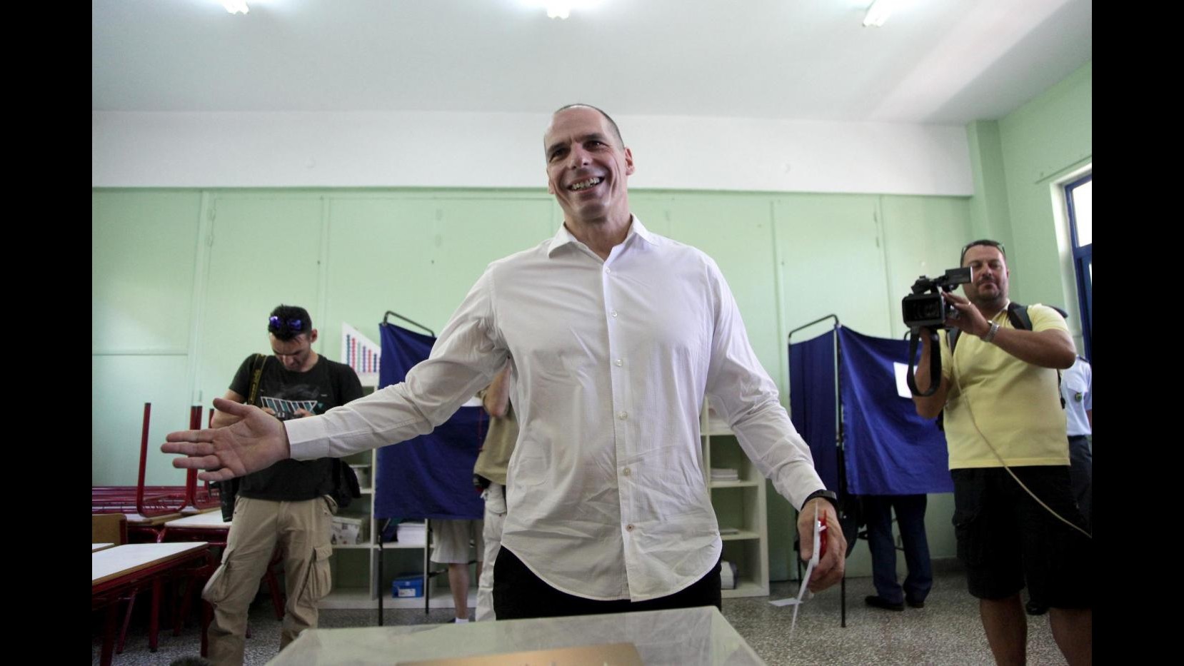 Grecia, Varoufakis: ‘No’ coraggioso, da domani tenderemo mano