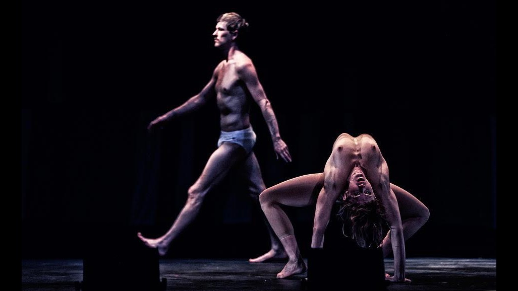 Torino, da domani allo Chapiteau Vertigo lo show ‘Smoke and Mirrors’