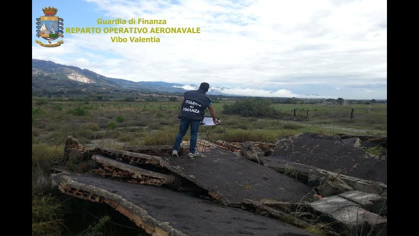 Vibo Valentia, sequestrata area demaniale adibita a discarica abusiva