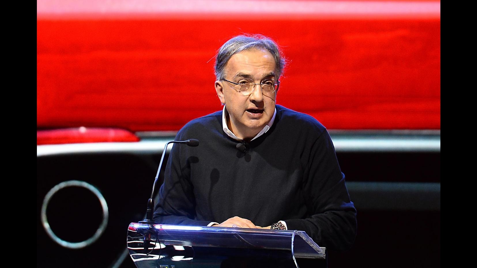 Marchionne: Ferrari verso holding olandese,vale almeno 10 mld