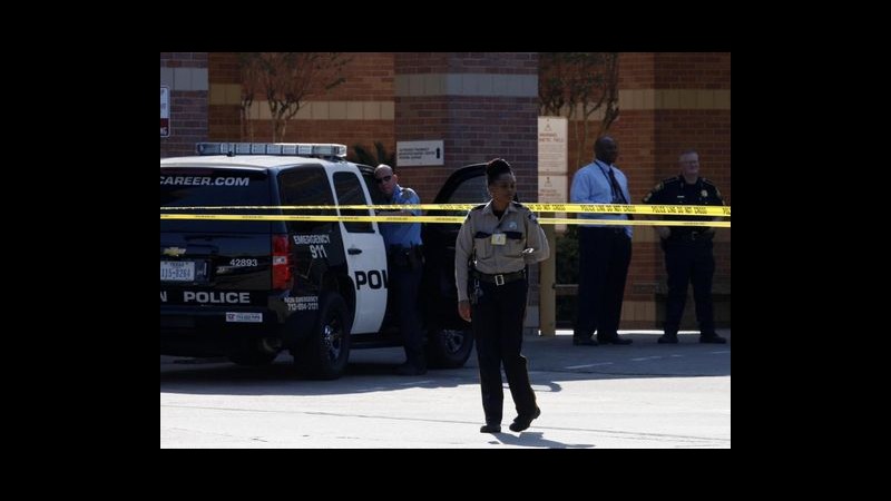 Sparatoria in università in Arizona: 1 morto, 3 feriti, identificato l’aggressore