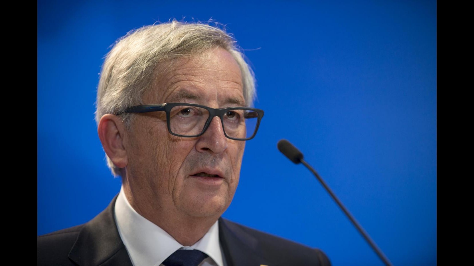 Migranti, Juncker: La crisi dei rifugiati non finirà quest’anno
