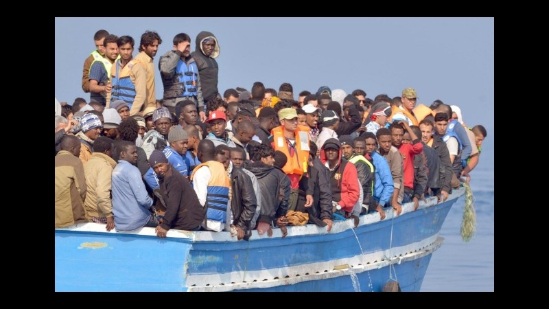 Migranti, Madrid: Accoglieremo subito 50 rifugiati dall’Italia