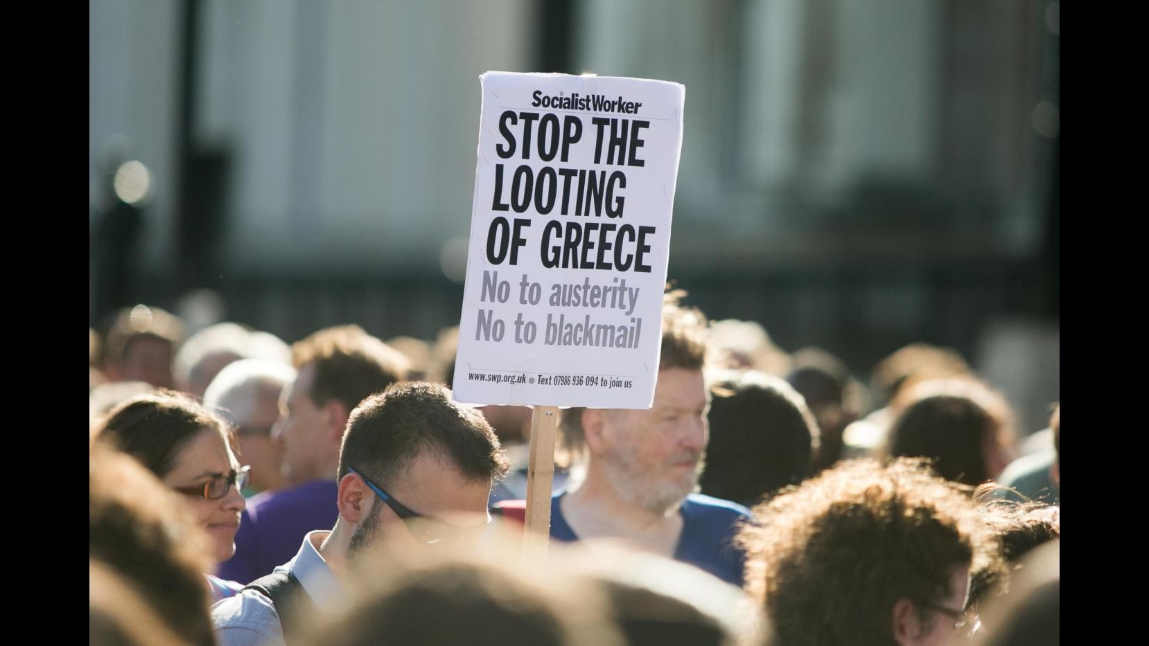 Grecia, 20mila in piazza ad Atene contro austerity. Proteste anche a Londra