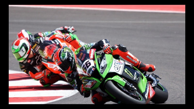 Superbike, round Laguna Seca: doppietta di Davies sulla Ducati