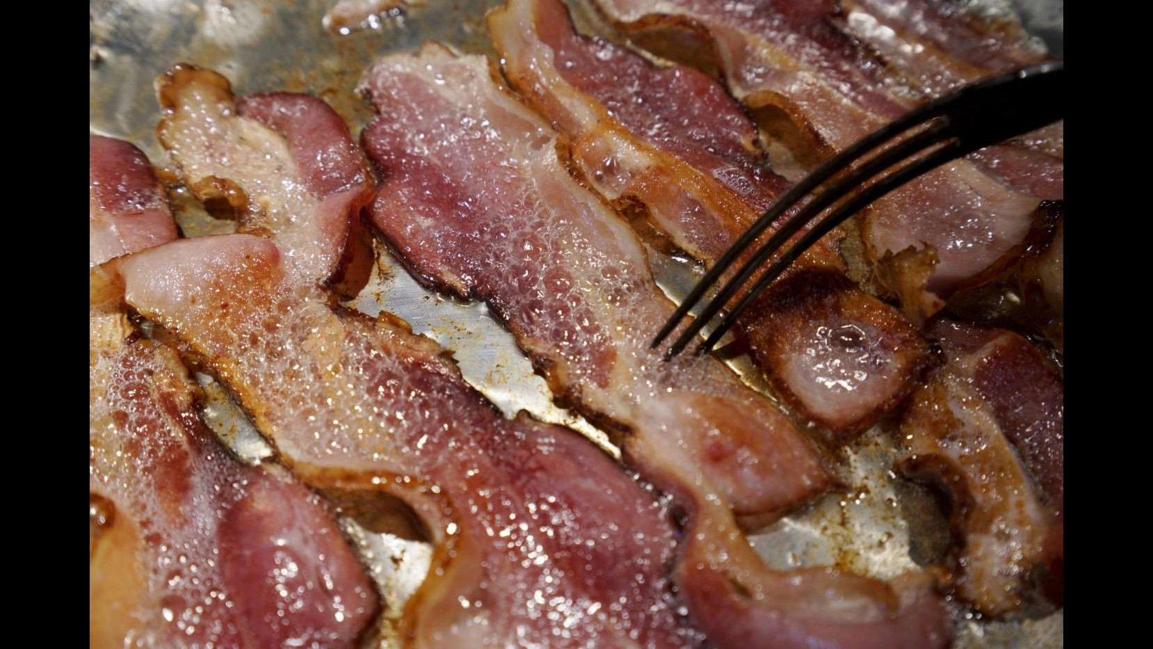 Allarme Oms: Prosciutto e carni rosse cancerogeni come fumo e amianto