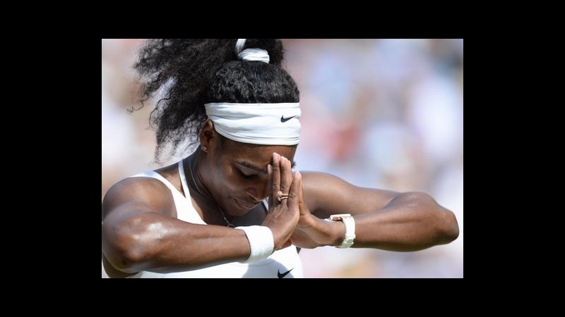 Tennis, infortunio per Serena Williams: 7 giorni di stop