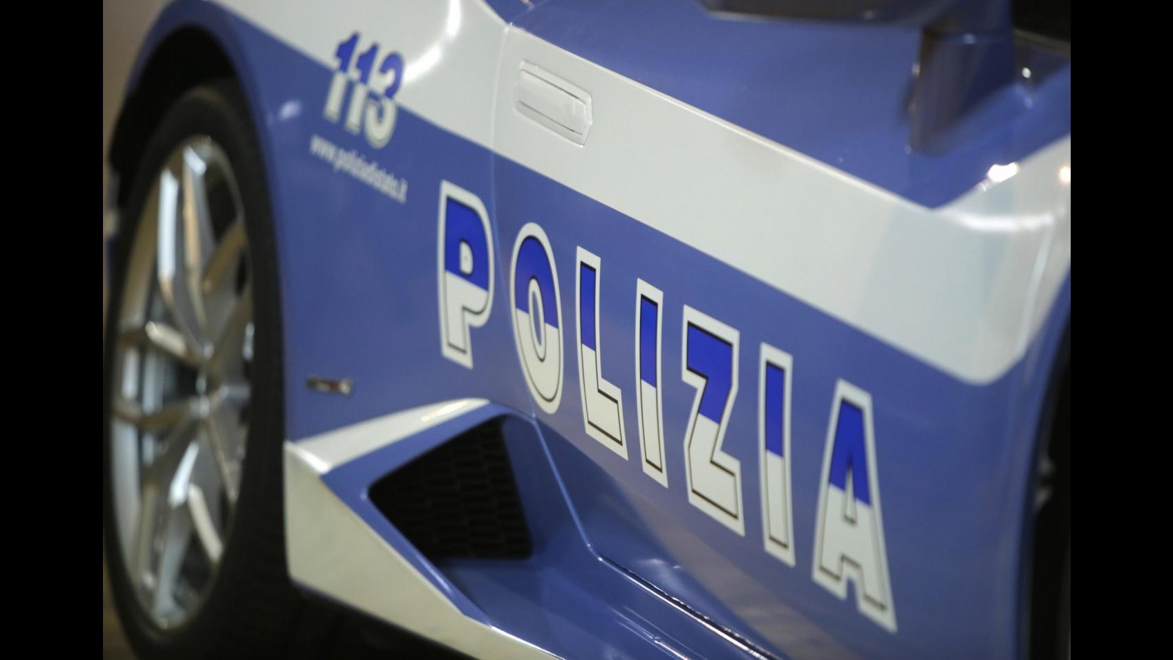 Catanzaro, 18enne accoltellato: muore in ospedale