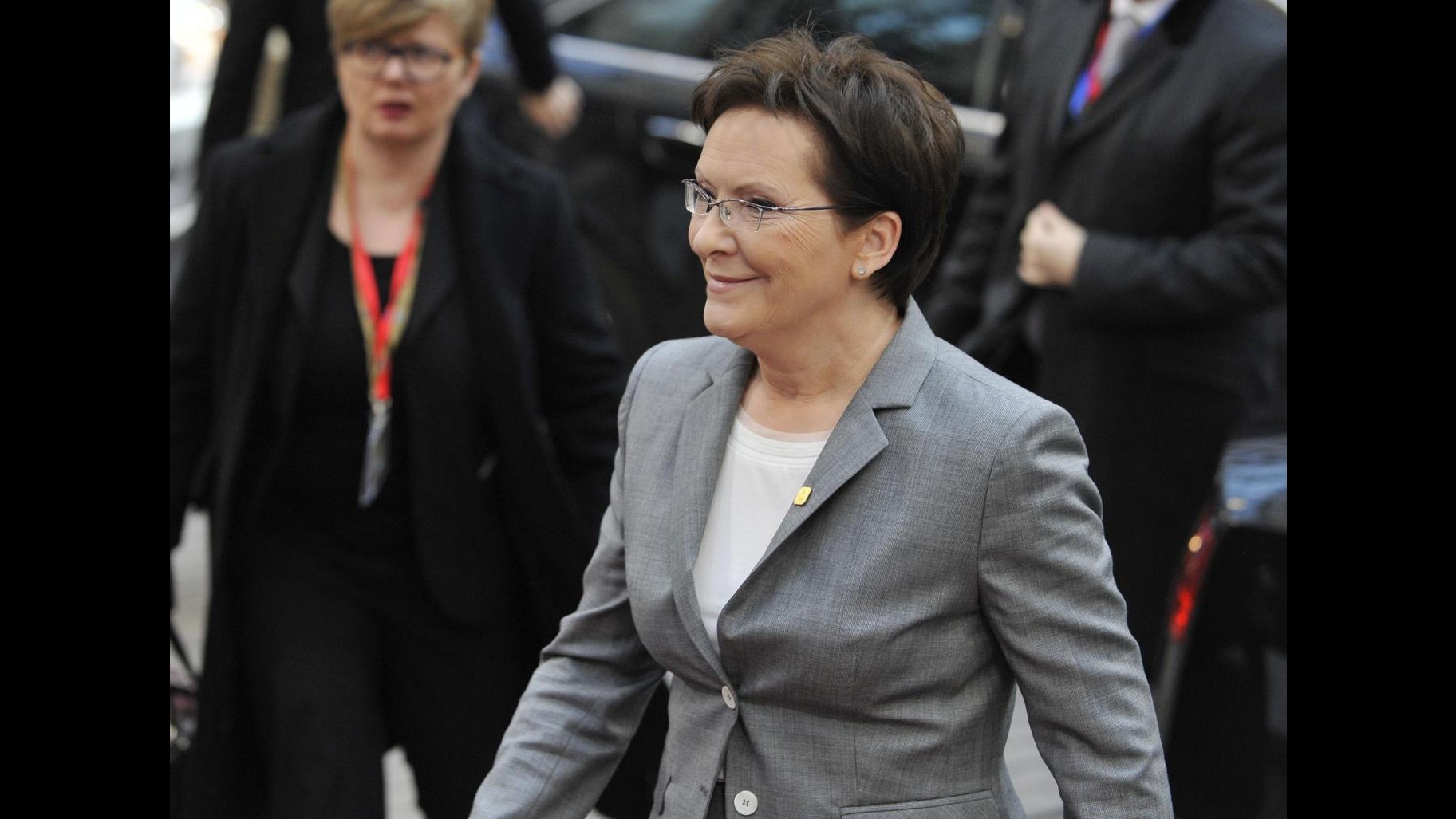 Polonia, domani voto: sfida tra donne, favoriti conservatori anti-Ue