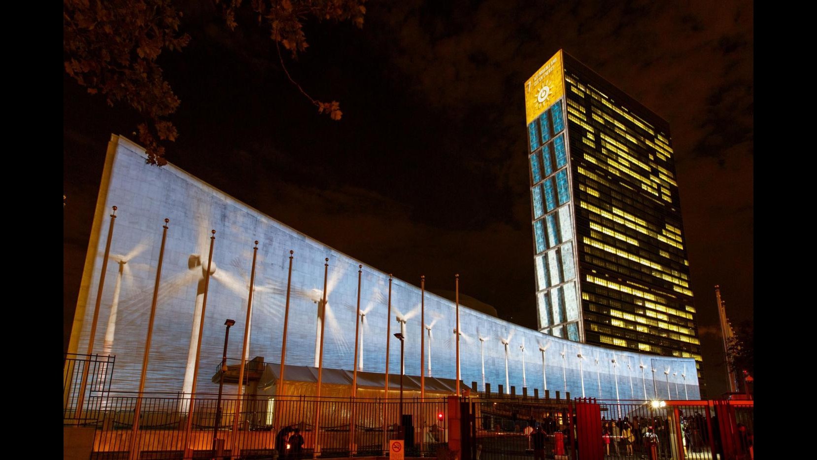 Onu, 70esimo anniversario: 250 monumenti nel mondo si illuminano di blu