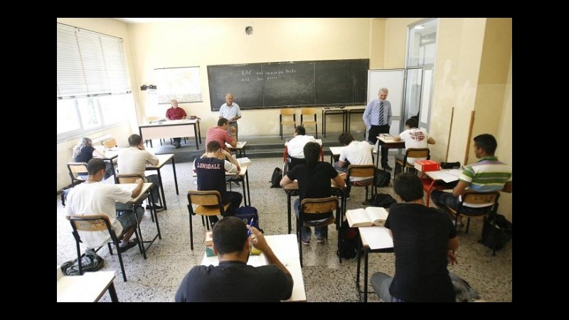 In classe poco personale e molti tagli. L’Anief: Al Sud scuole al collasso