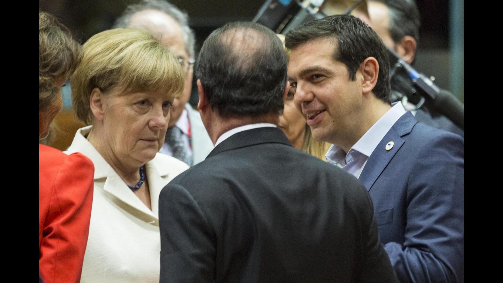 Grecia, Merkel a Bundestag: Giorni drammatici da affrontare