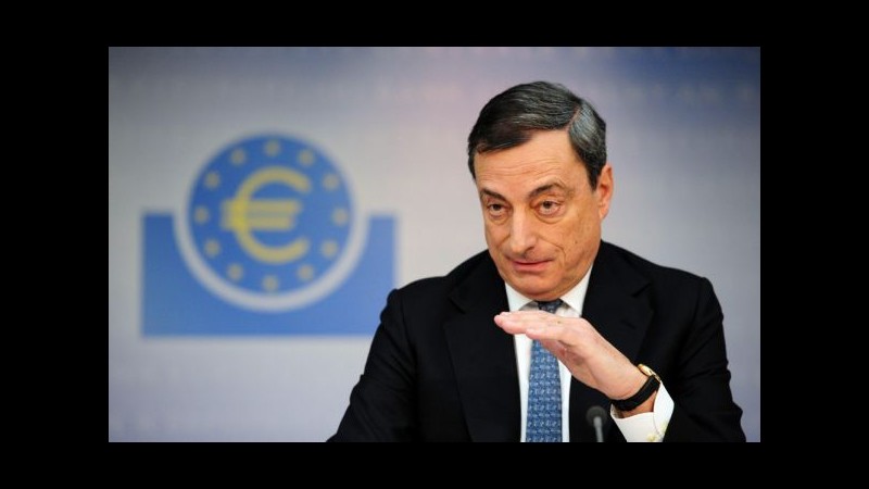 Draghi: Si rafforza la ripresa dell’eurozona, il debito della Grecia va alleggerito