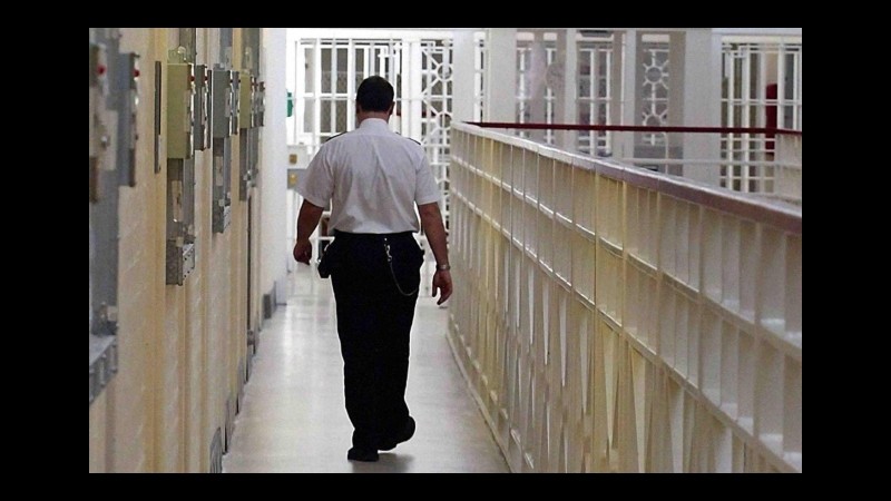 Mancano i soldi per sistemare l’impianto idrico, carcere resta all’asciutto. Detenuti in rivolta