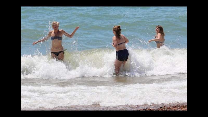 Caldo, è un luglio da record con +3,7 gradi. Coldiretti: Boom di frutta e verdura