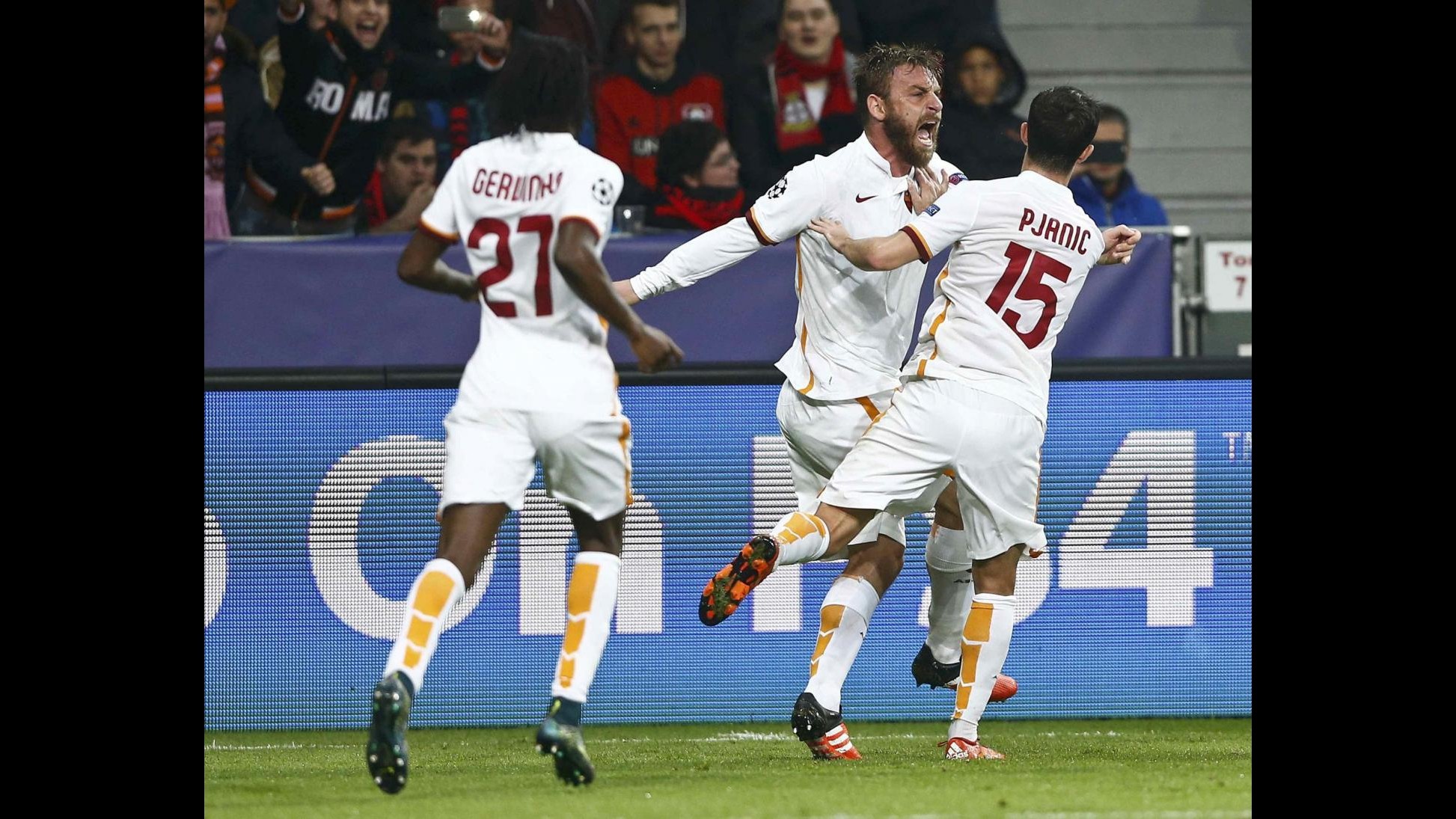 Champions: Pazza Roma, Leverkusen rimonta da 4-2 a 4-4