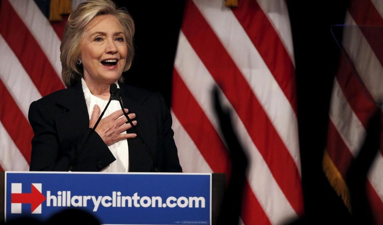 Grecia, Hillary Clinton: Bene accordo. Blinder: Debito va ristrutturato