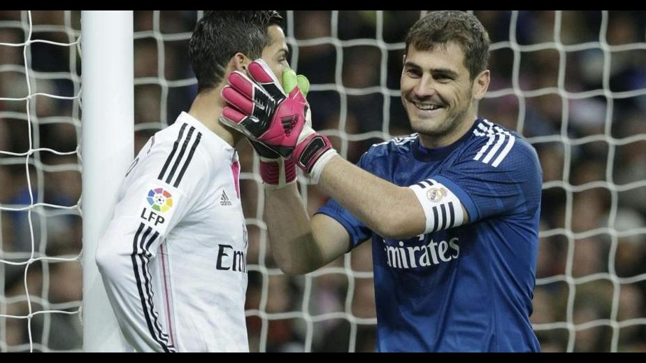 Calcio, Ronaldo saluta Casillas: Un orgoglio aver lavorato con te