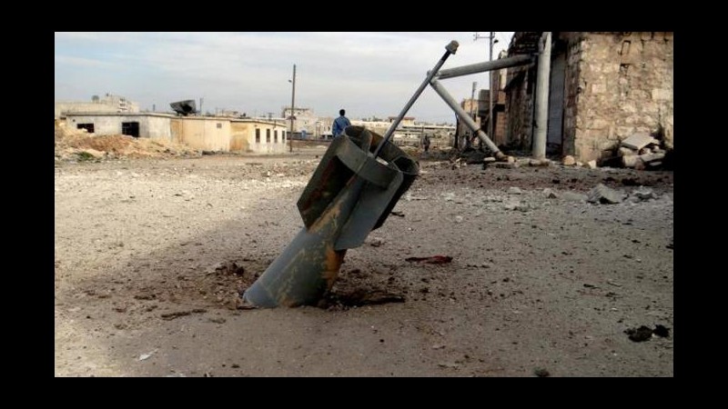 Siria, militanti fanno esplodere tunnel: crollano mura della cittadella di Aleppo
