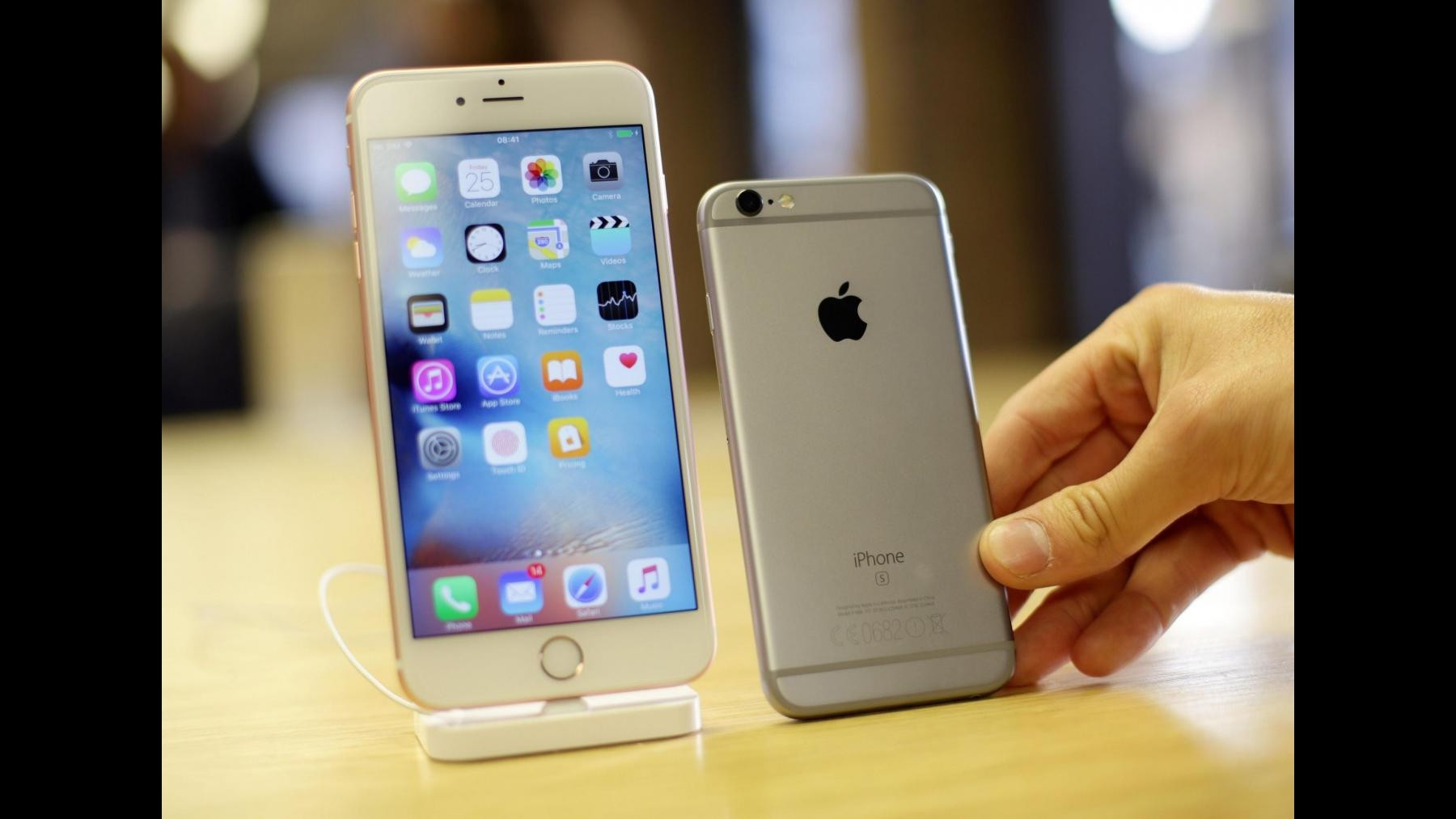Usa, Apple paga 234 milioni a università Wisconsin per brevetti violati