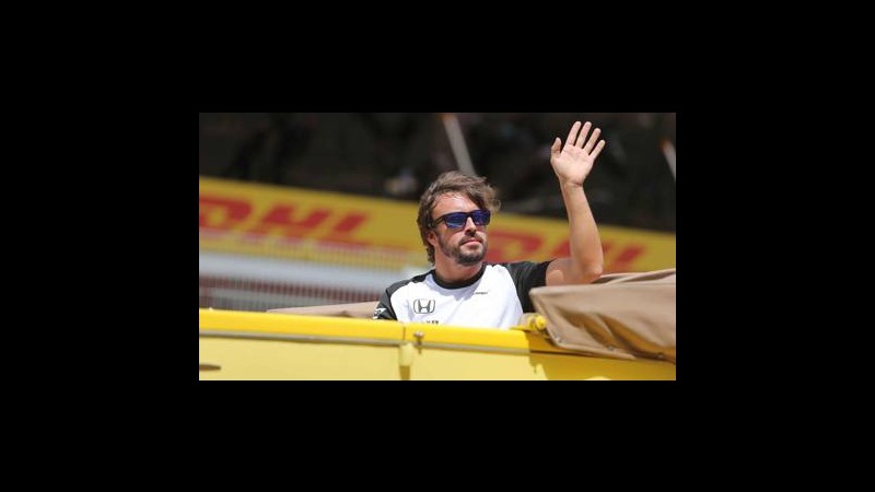 Alonso compie 34 anni: tweet di auguri della Ferrari