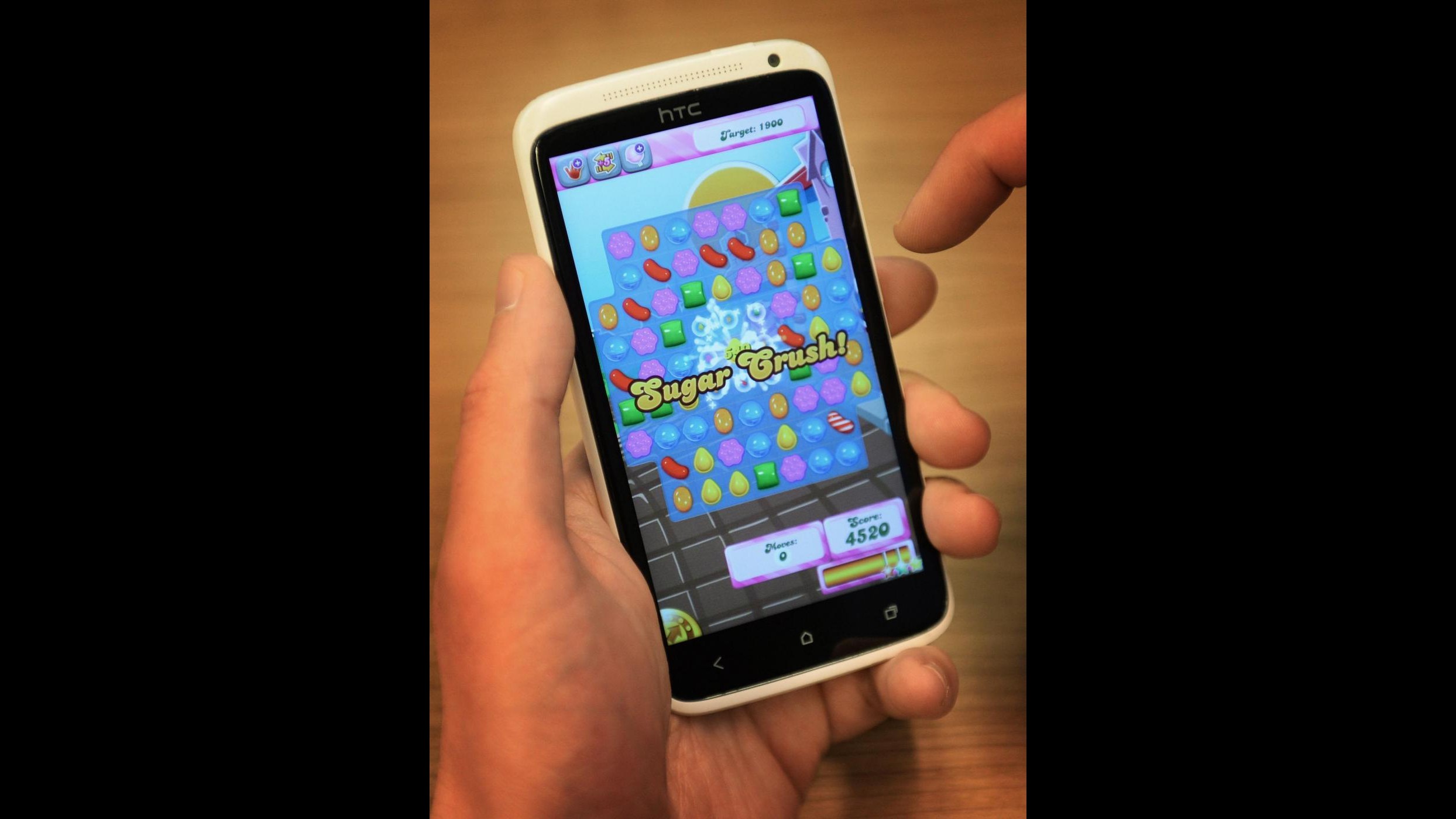 Activision da Call of Duty a Candy Crush: suo per 6 mld
