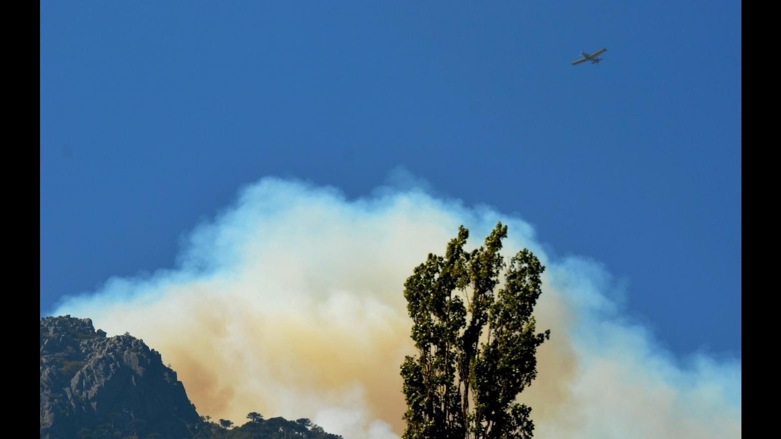 Incendi in Gallura, la Protezione civile aveva annunciato un codice rosso