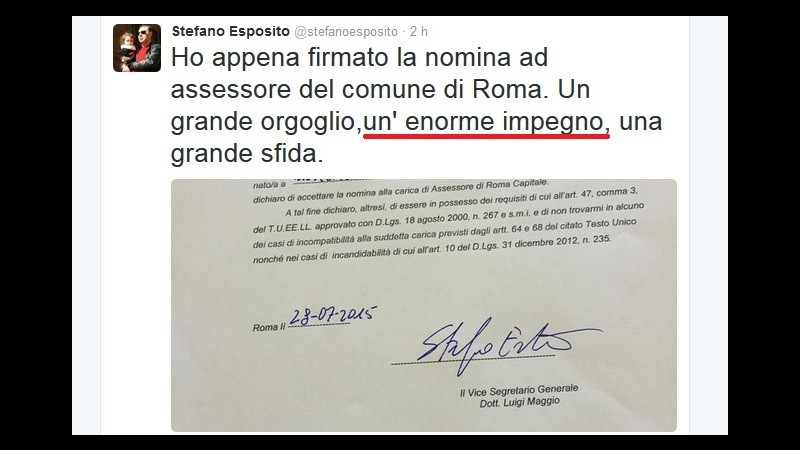 Il neo-assessore Esposito inciampa in un errore ortografico su Twitter