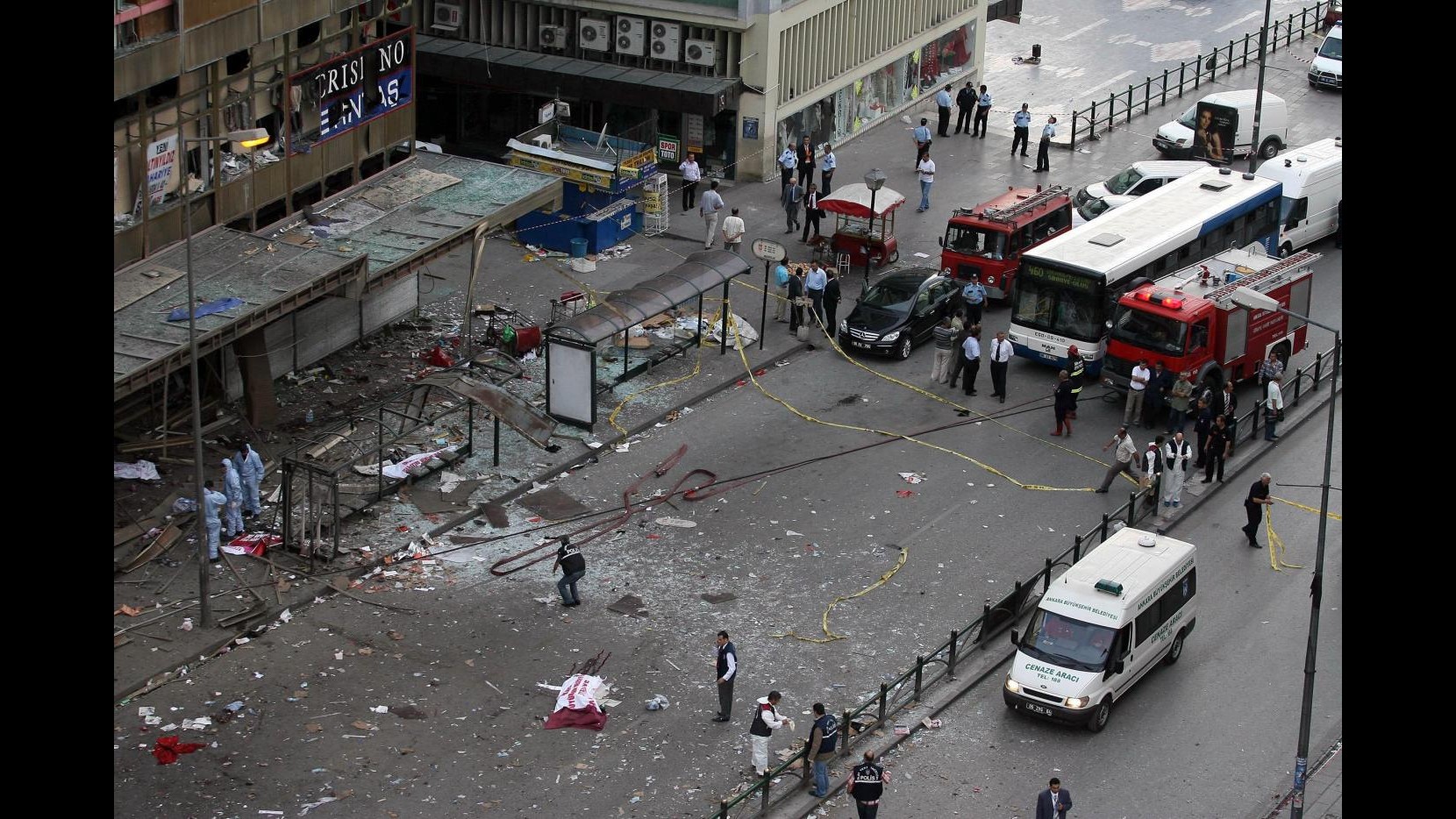 Turchia, Nato: Forte solidarietà dopo attacchi terroristici