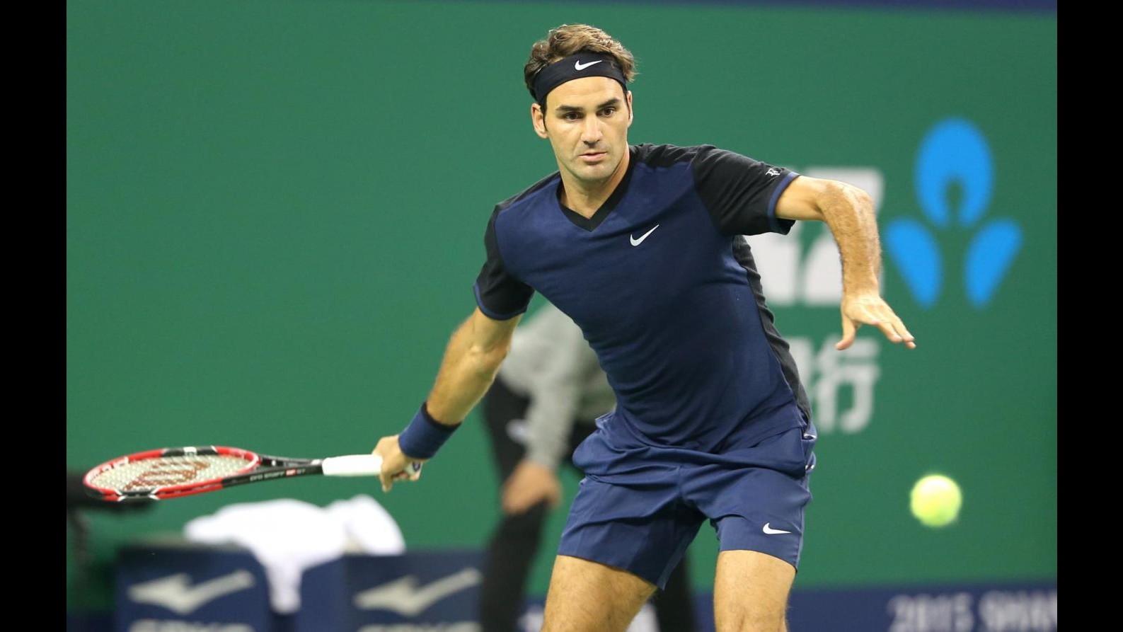 Tennis, Federer batte rivale Nadal e trionfa per 7/a volta a Basilea