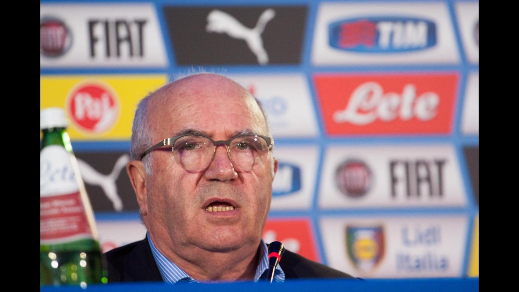 Nuova bufera su Tavecchio, insulti a ebrei e gay: Vittima di ricatto