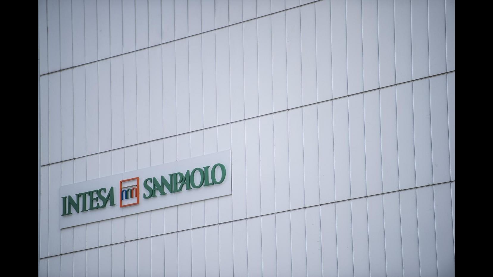 Intesa Sanpaolo: La disoccupazione calerà, inflazione ancora debole